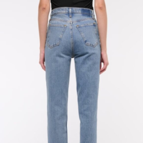 Abercrombie & Fitch Jeans; The Slim Straight’; Size 28 Extra Short - Picture 2 of 4